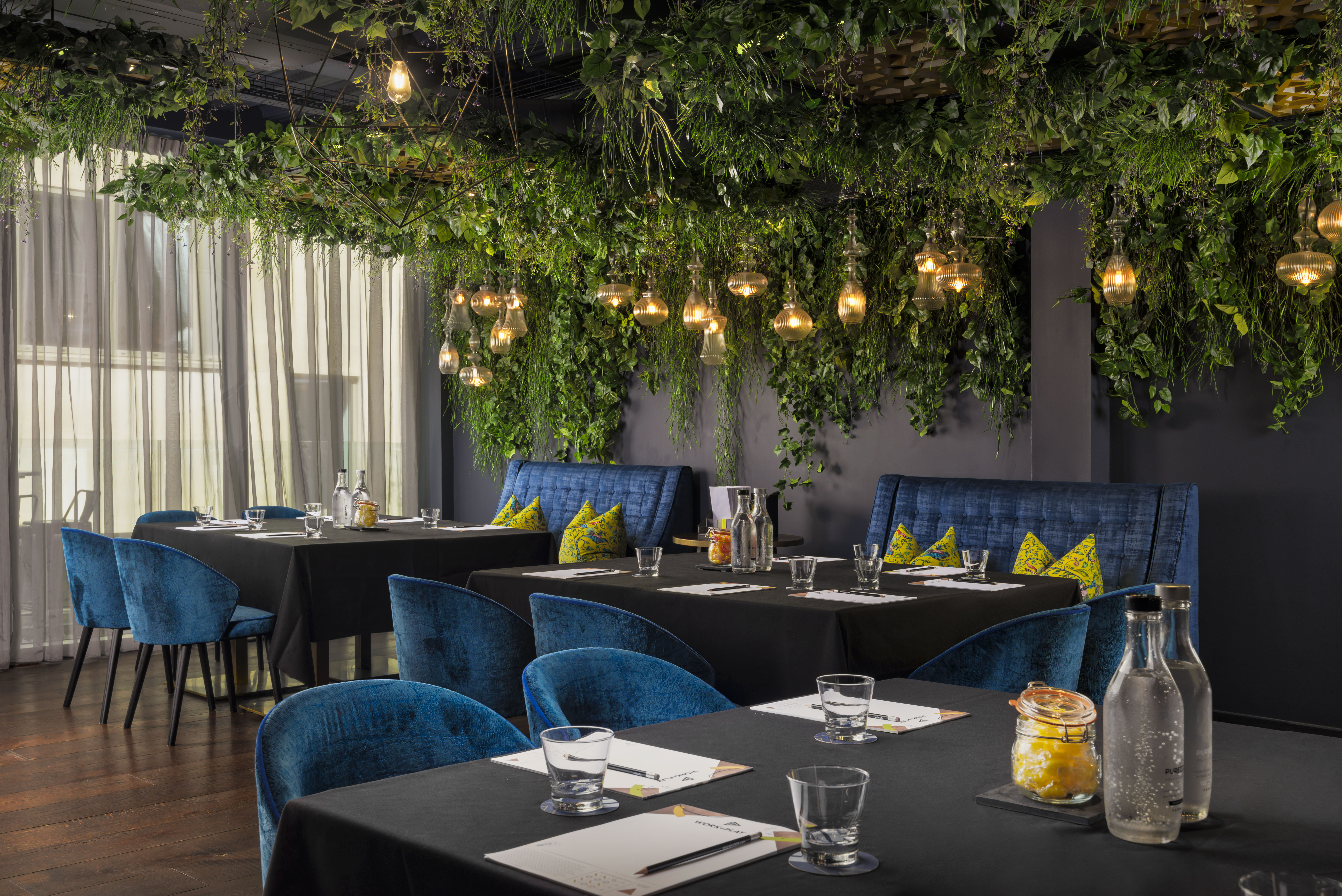 Meeting Room (Bar Garden) - Cabaret Set Up (Square Tables)